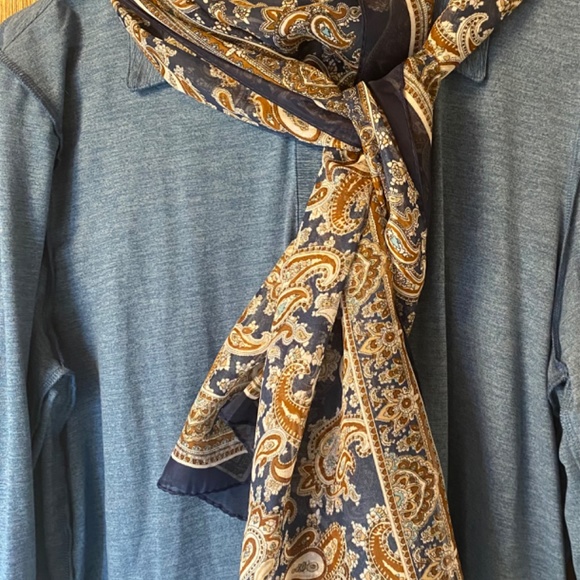 Navy paisley print scarf - Picture 2 of 8